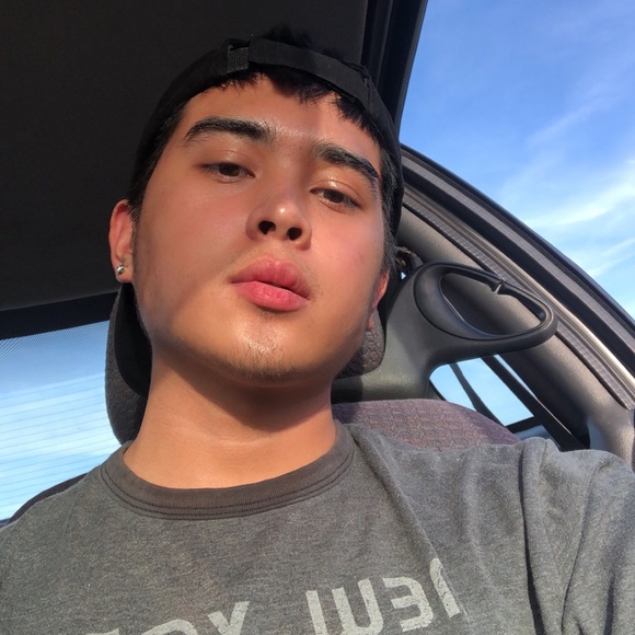 Meet your Posher, Joshua - Picture 1 of 1